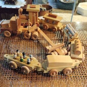 Natural Wood Toy Construction Vehicle Set